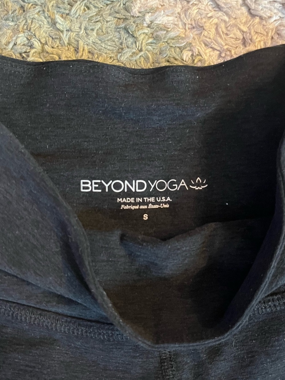 Beyond Yoga Black High-Rise Leggings - Picture 3 of 4